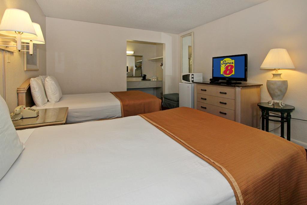 Super 8 By Wyndham Kissimmee Motel Oda fotoğraf